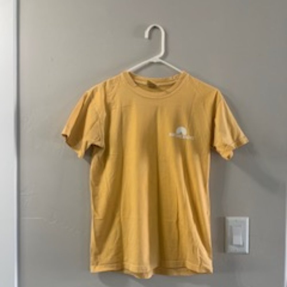 Nature Backs yellow T-shirt